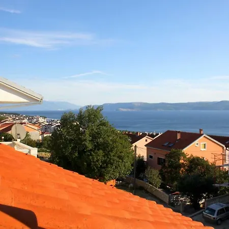 Horvat Apartment *